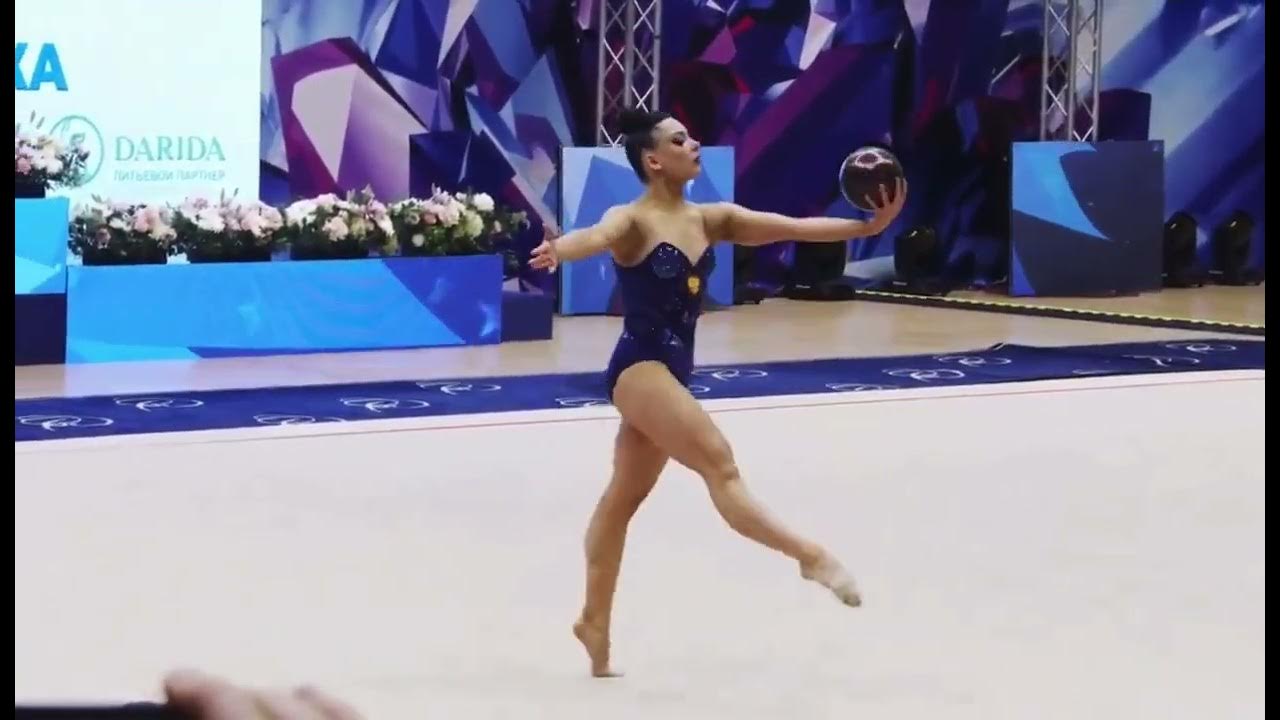 Лала Крамаренко обруч 2022