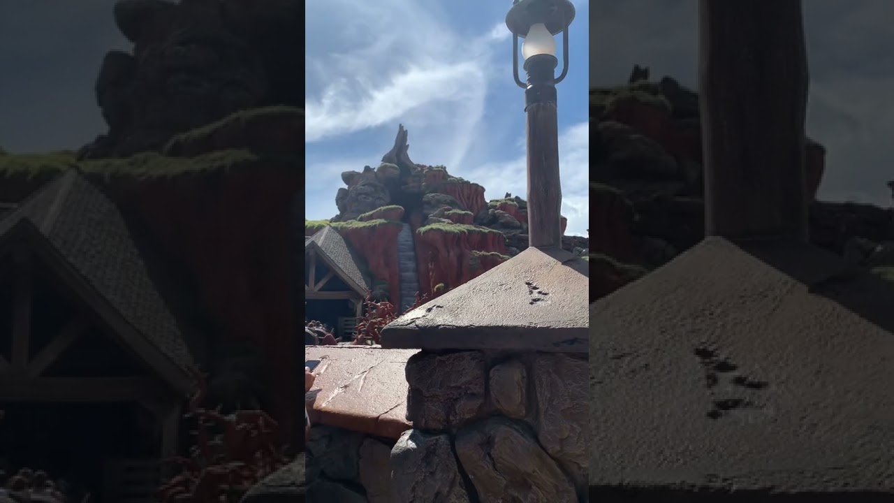 Splash mountain - Last look before Tiana comes…