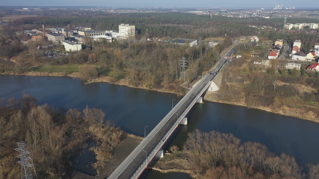 Jak zmieniał się most w Krapkowicach?