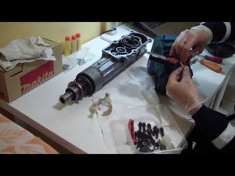 Rimontaggio demolitore Makita con componenti originali nuovi. Video integrale parte1