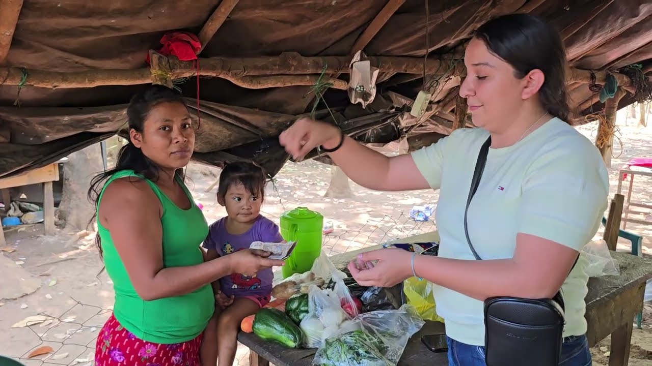 Hoy Solo Tenía Frijoles Para Comer, Del Cielo Le Cayó Esta Bendición 