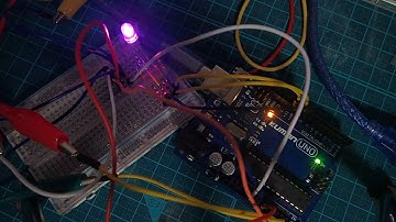 ＲＧＢフルカラーＬＥＤ(ＯＳＴＡ５１３１Ａ)の点灯/3色の発光色がきれいです。