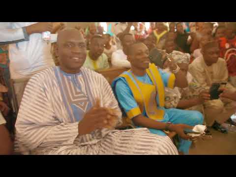 Sidiki Diabaté fais des dons à l'orphelinat village SOS Khouloum de Kayes by Edition Plus Film