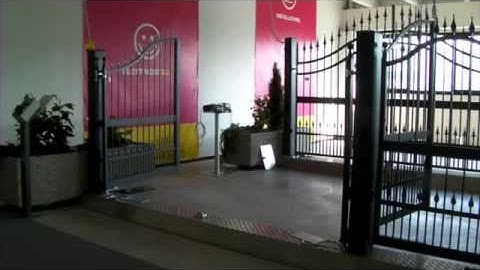 TAU SWING GATE OPENER @ THE ELECTRIC GATE STORE LTD