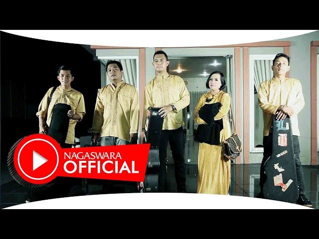 Merpati Band - Doa Menjemput Harap - Official Music Video - NAGASWARA class=