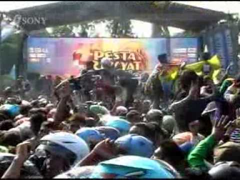 SERA live BLORA  via vallen aku memilih setia