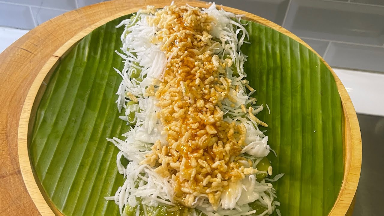 ขนมเหนียวใบเตยขนมไทยๆ กรอบๆ นุ่มๆ หอมๆ อร่อยลงตัวค่ะ ￼