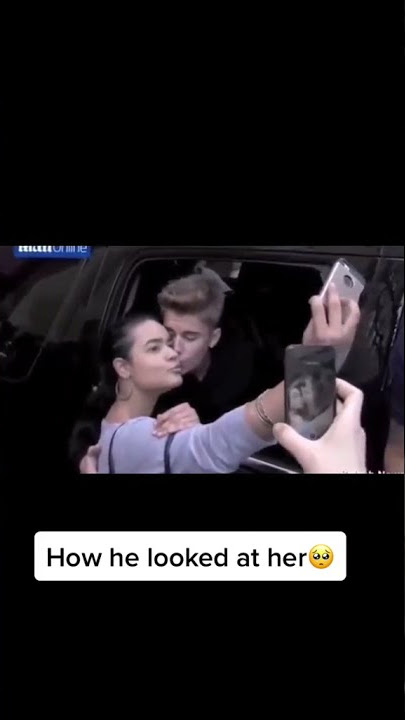 Justin Bieber Kissed A Fan