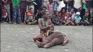 Kumul Comedian ( Tambu Man)