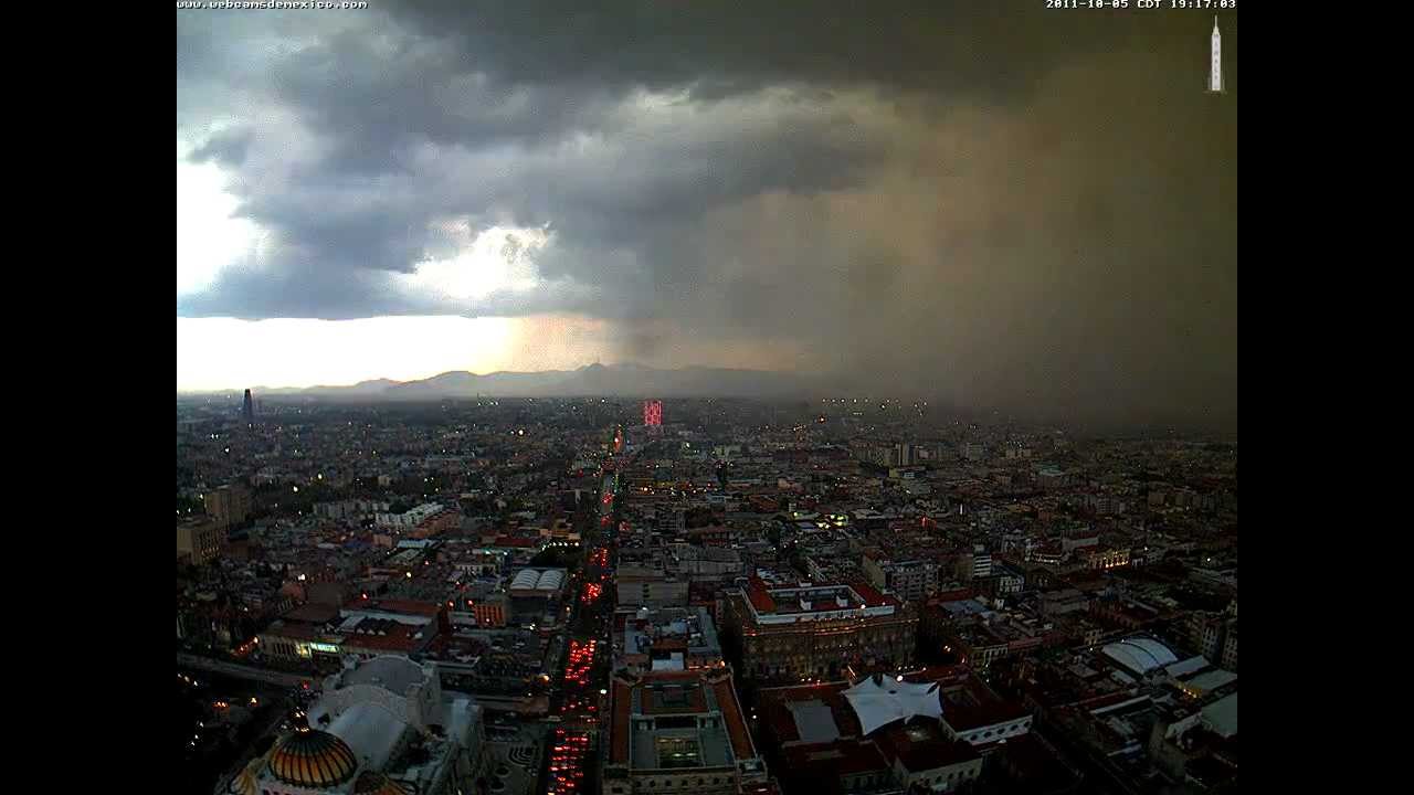 Cumulonimbus and heavy rain visible from Mexico City, Mexico (time