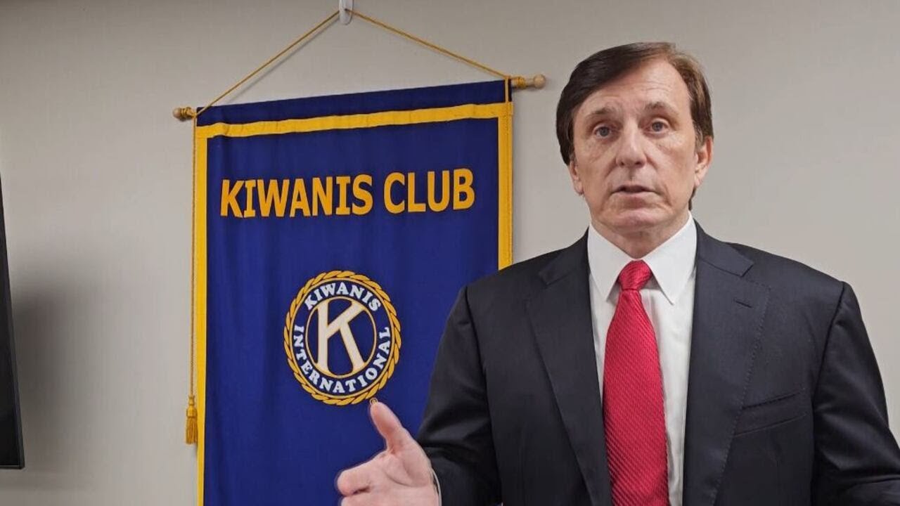 John Fleming speaks to Cenla voters