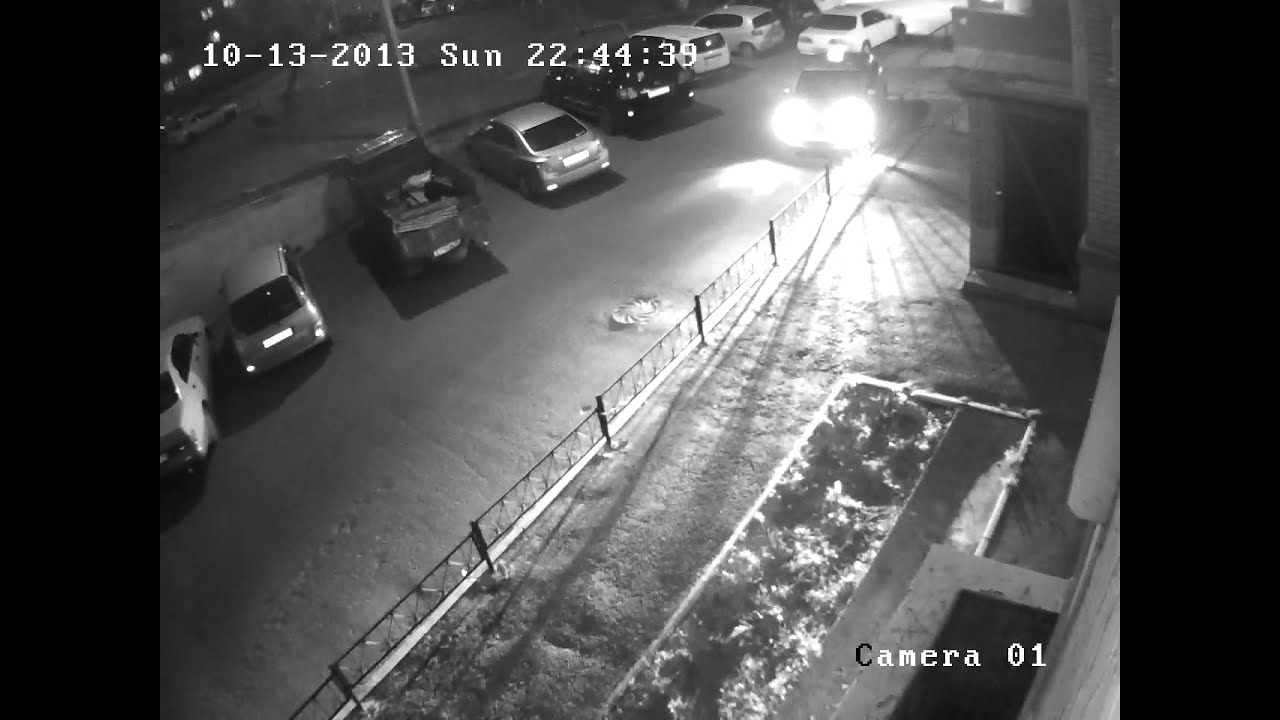 кража колпаков колес с автомобиля TOYOTA VITZ Благовещенск 13.10.13 ...