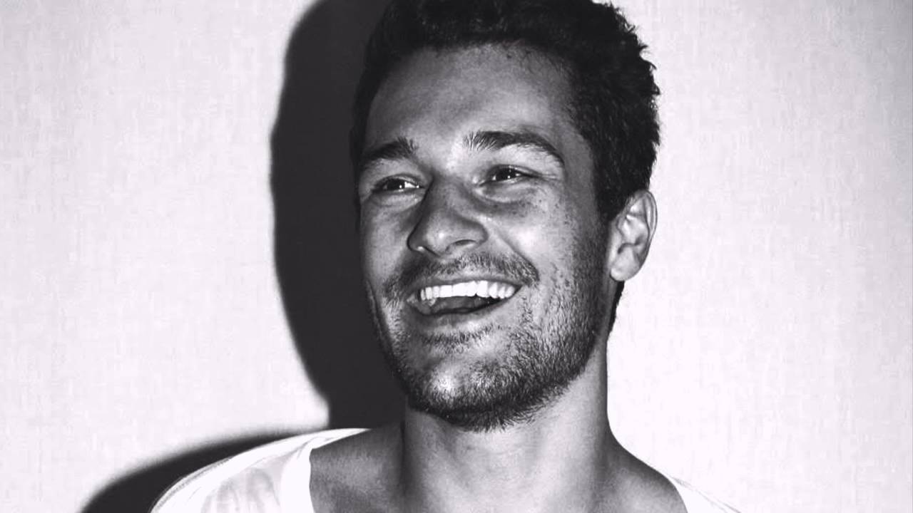 Shyllon Melatti - ANTM Home Video - YouTube