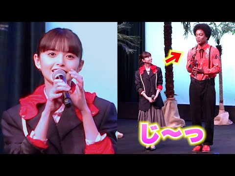 齋藤飛鳥、共演俳優に身長差をいじられてじ～っと上目遣い！可愛さ大爆発の瞬間【映画『父と僕の終わらない歌』 完成披露試写会】