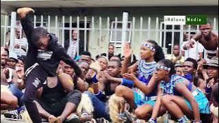 OQhawekazi Team Blue - kwingoma yeQhude