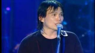 Video thumbnail of "Wubai - Shi Jie Di Yi Deng (live)"