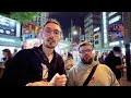 La nuit dans les rues d'Asakusa
