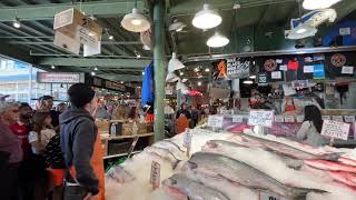 Fish Toss at Seattle&#39;s Pike Place Market