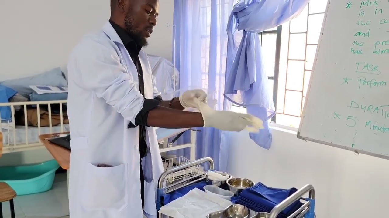 MANAGEMENT OF 2ND STAGE OF LABOUR, NORMAL DELIVERY. 