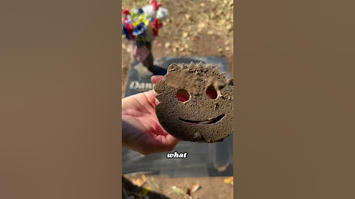 I Cleaned An Abandoned Headstone For Free