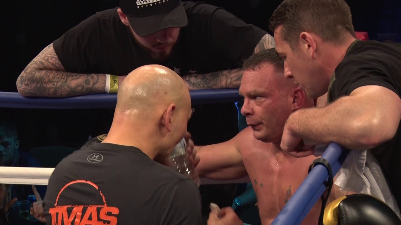 White Collar Boxing - The Challenge. Andy Webb Vs Mike Egan - Super Fight