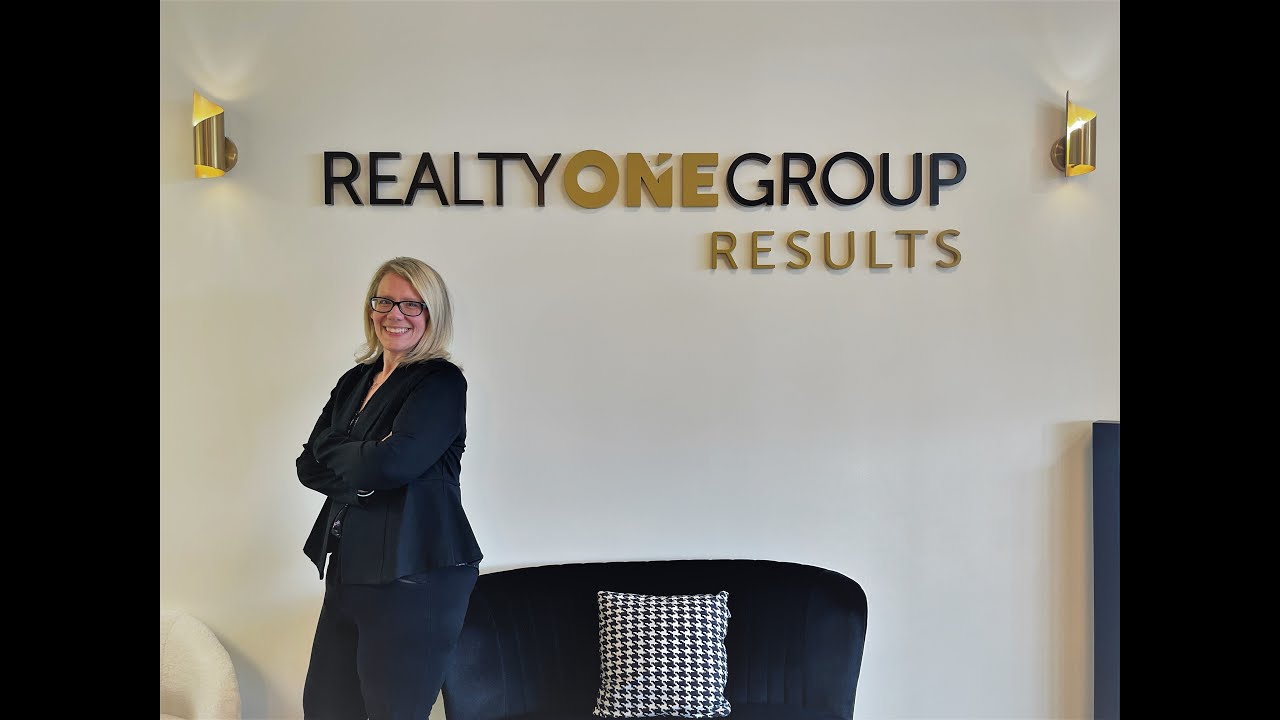 Parkbench Sponsor and Real Estate Agent, Angie Wilmoth, with RealtyOne
