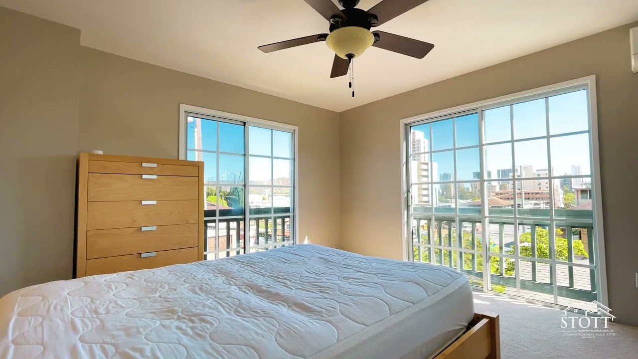 828 B Lukepane Avenue, Honolulu, HI 96816