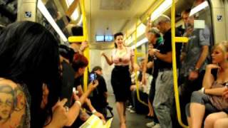 Underground Catwalk 2010-1.AVI