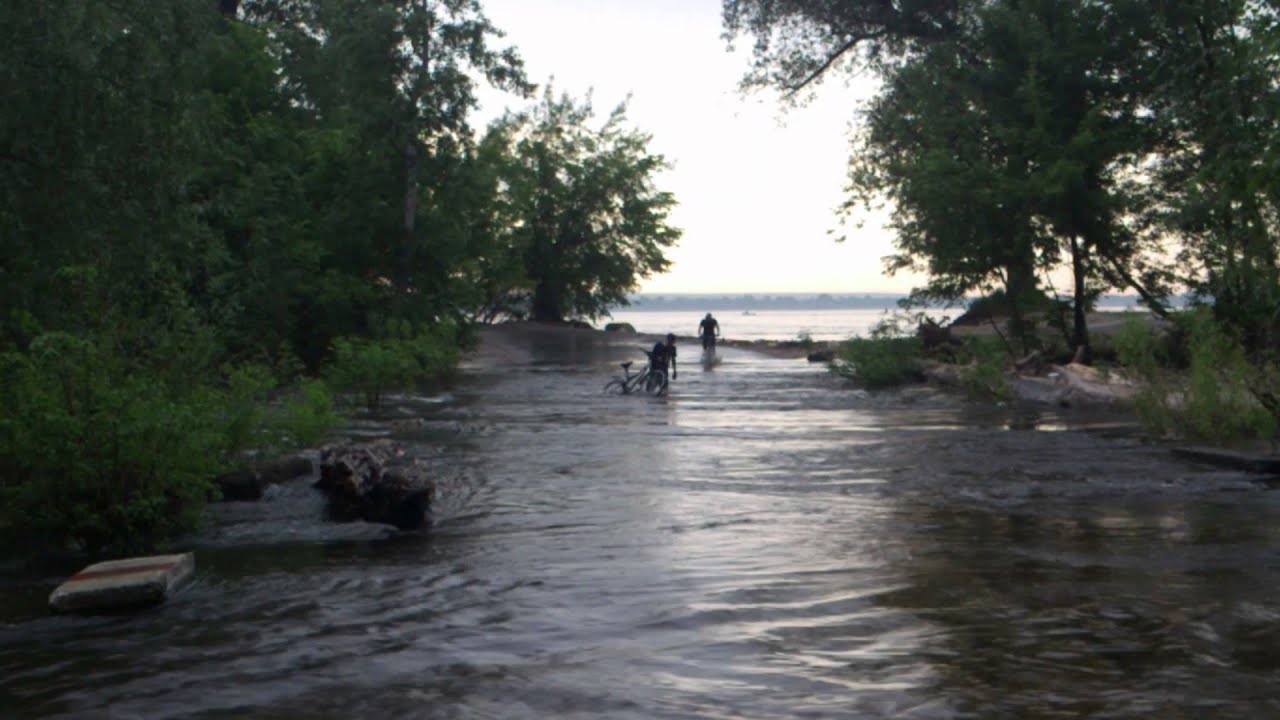 Дамба в Гранном и велобайкеры))))))