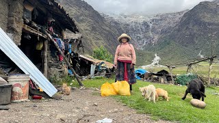 Llevando Alegría Por “Día de La Madre” A los Pueblos Más Alejados del PERU