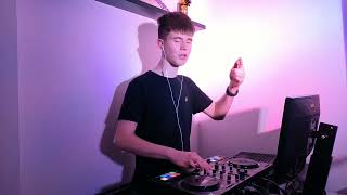 My New Remix - Zombie Nation X Love Dont Let Me Go Resimi