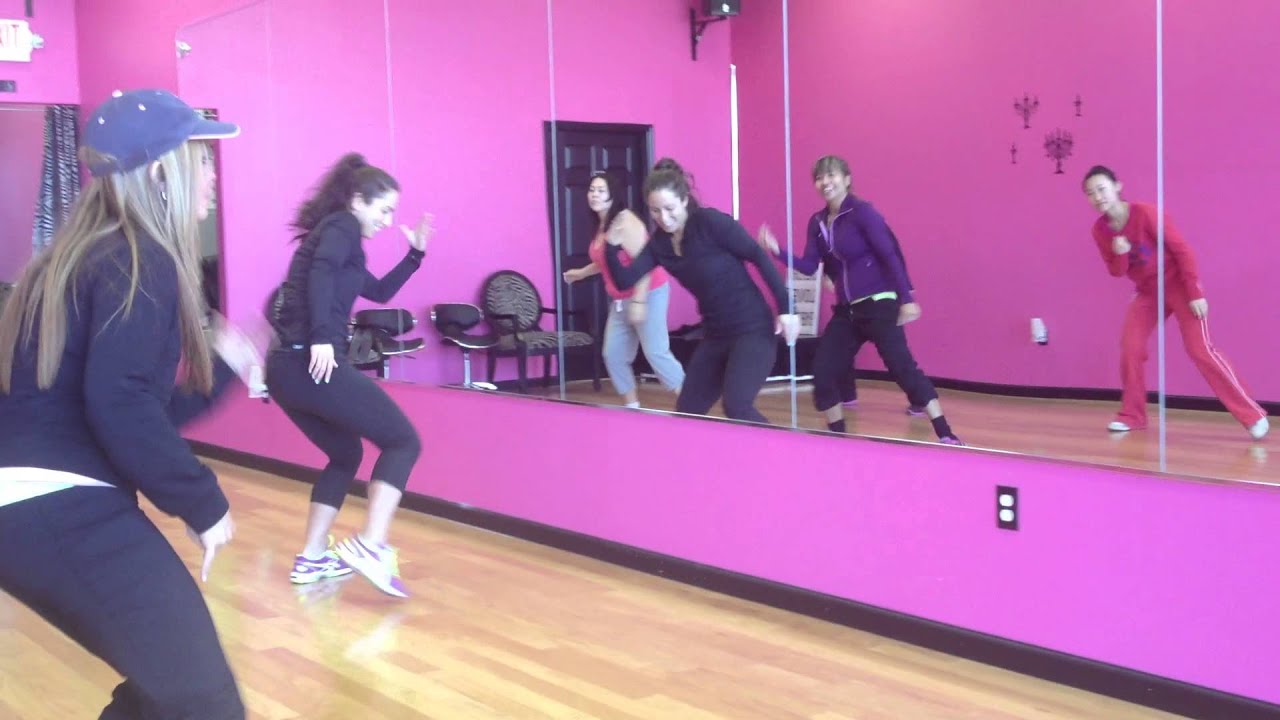 Jaime Levine Zumba - Warm-up - Pitbull ft. Christina Aguilera - Feel This Moment video to gif