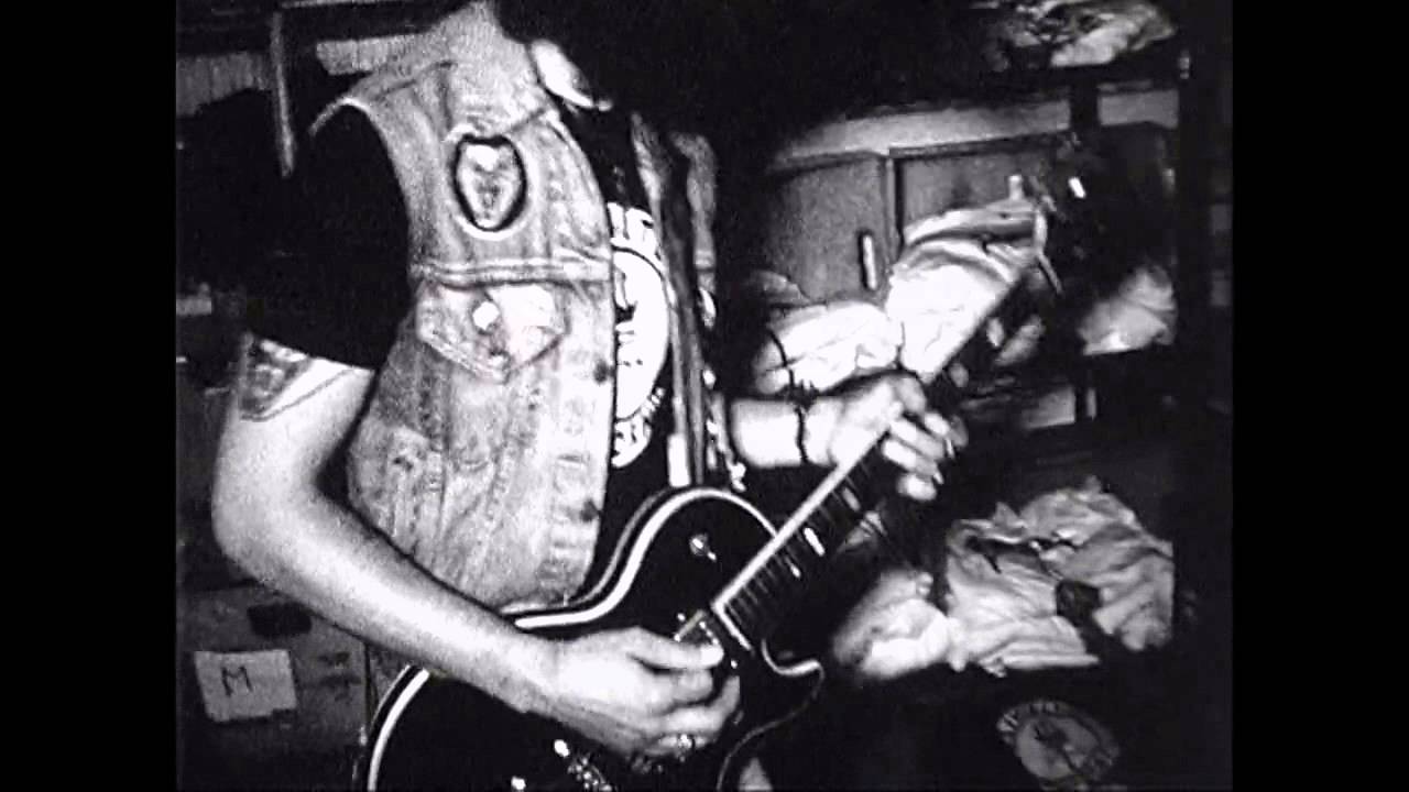 在 YouTube 上观看 THE SHRINE - NOTHING FOREVER (Official Video)