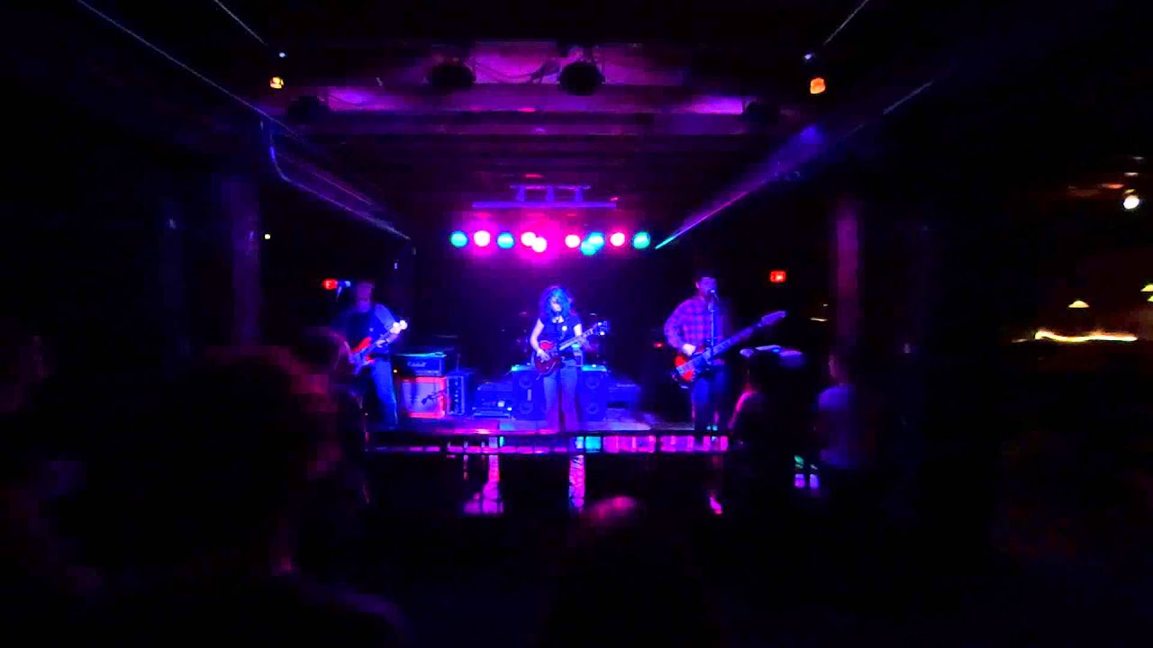 The Starless - Slide (Live at Canal Club)