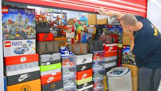 Download lagu He Was a RICH HOARDER! I Bought His Storage Unit FULL Of MONEY!