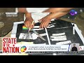 Pulis patay, 2 kabaro niya sugatan nang manaksak ang mag-inang suspek sa buy-bust | SONA