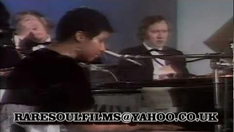 Aretha Franklin & King Curtis- Bridge over Troubled Waters.Rare Live TV Performance 1971