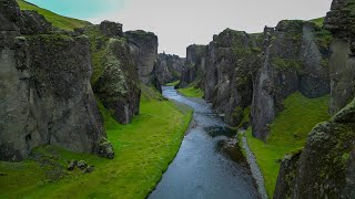 FlyingWild meets Fjaðrárgljúfur Canyon in stunning Iceland 4K