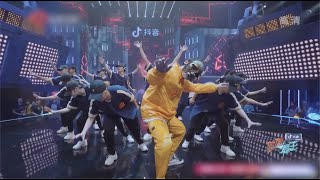 Download Lagu 【JA符龍飛】 蒙面舞王第9期:鋼鐵美男復古街舞爆笑登場!(Move Ya Hips Dance Cover) Download Lagu 【JA符龍飛】 蒙面舞王第9期:鋼鐵美男復古街舞爆笑登場!(Move Ya Hips Dance Cover)