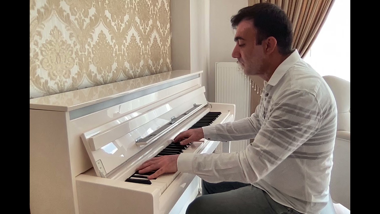 Ruhumda Sızı - Piyano: Barış Toptaş