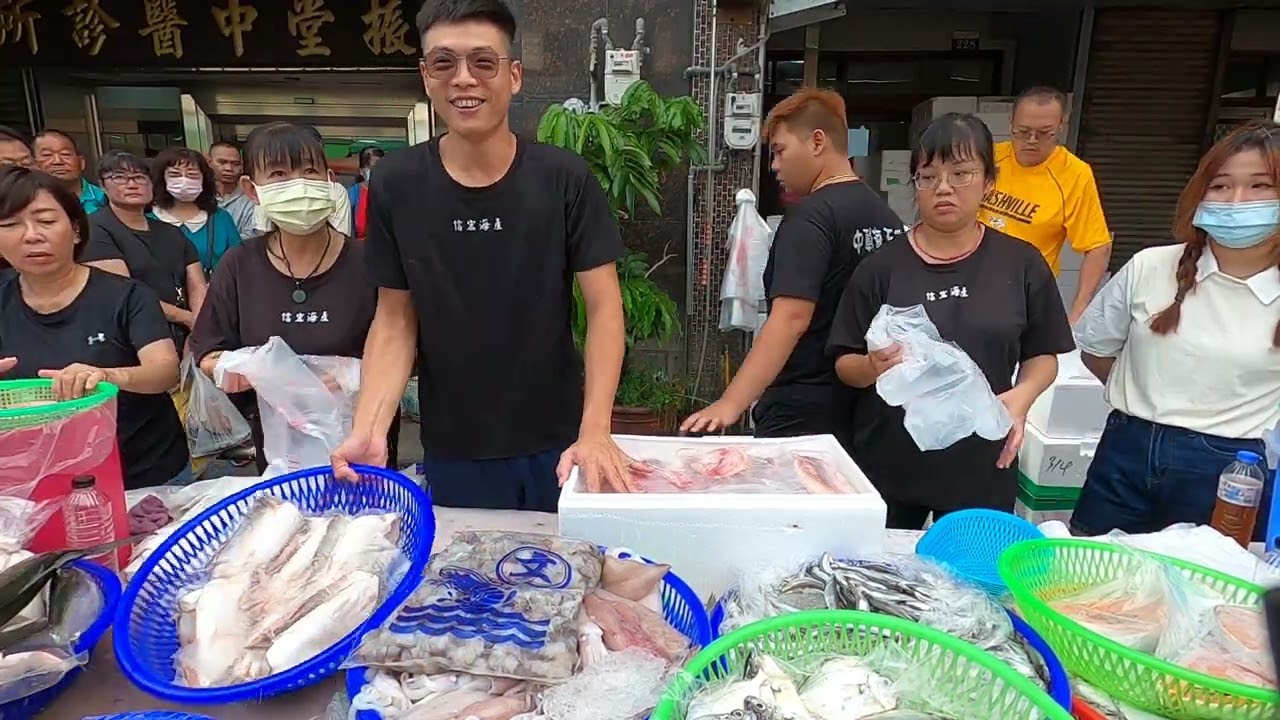 蚵仔家庭號 一包300賣200 賠錢馬上賣光光 