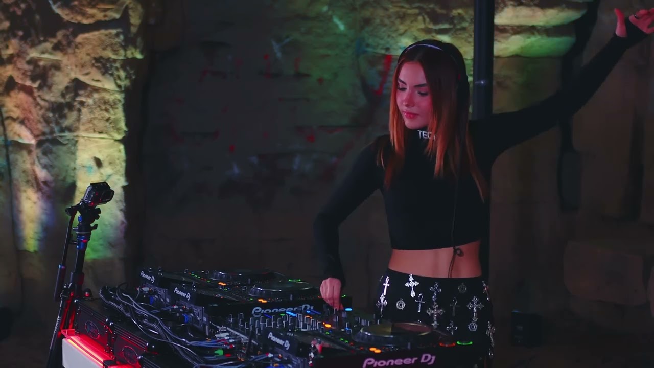 DARK TECHNO / Andrea Botez / Abandoned Zoo / TECHNO MIX 2024