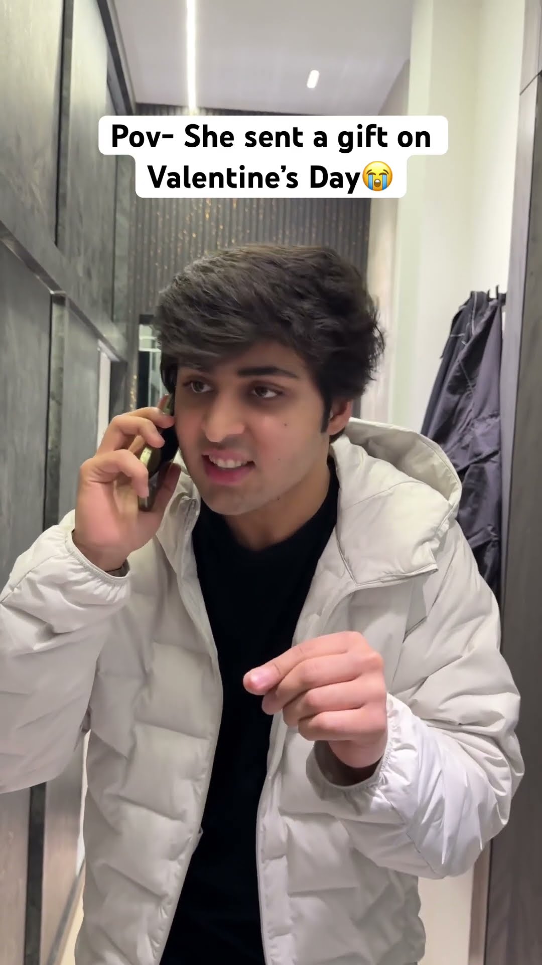 Darr ka mahaul hai? | Raj Grover | #shorts