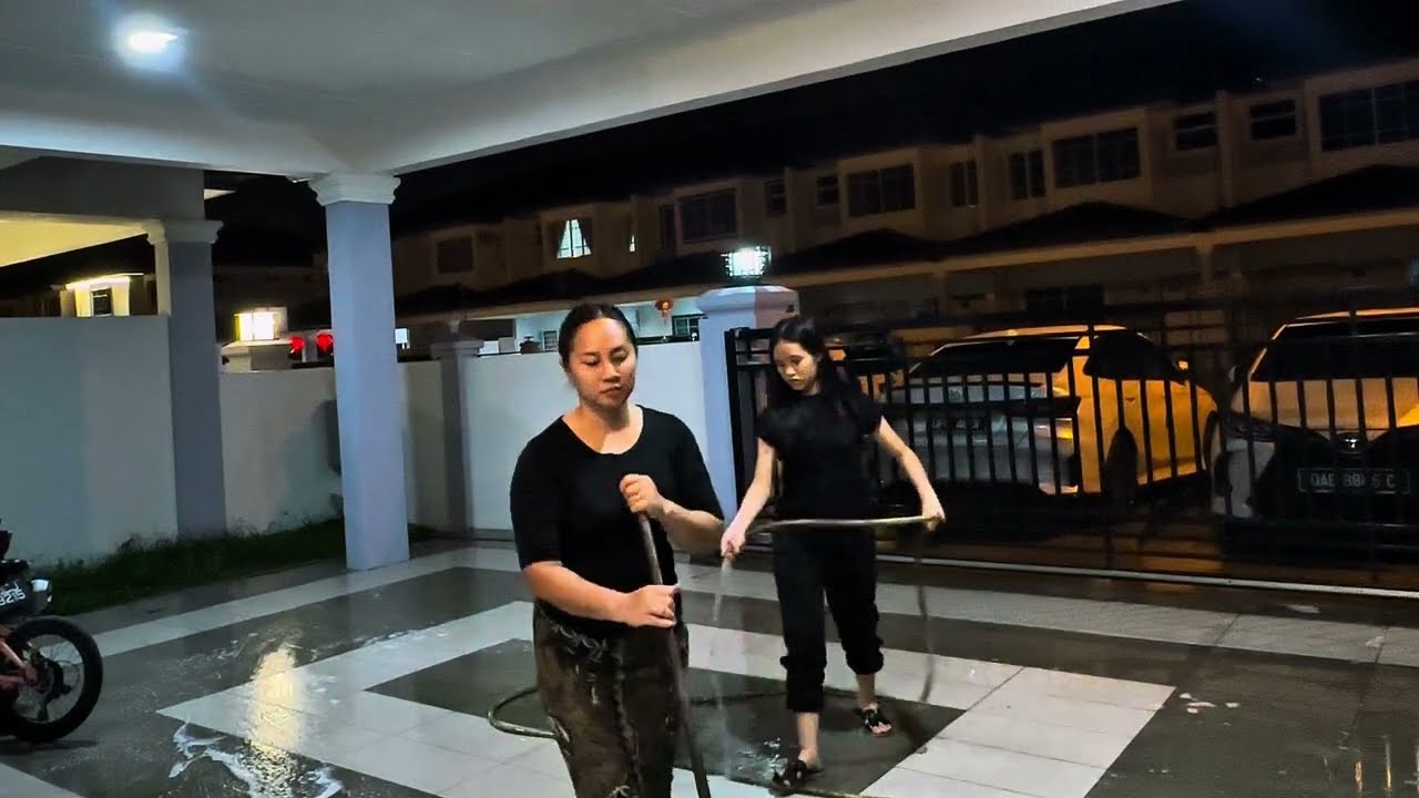 MALAM-MALAM KEMAS RUANG LUAR RUMAH || CUTI SEKOLAH MASIH PANJANG!!