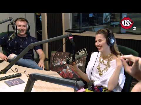 Lidia Buble cântă manele