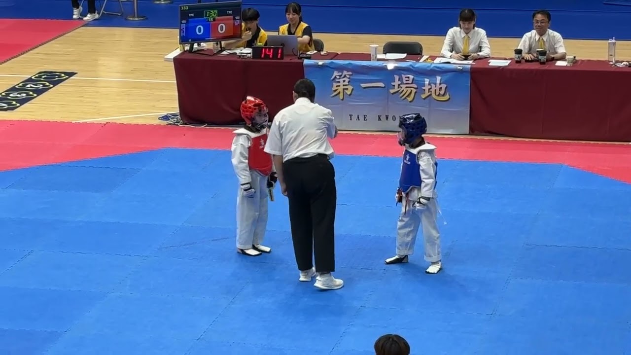 2025/10/19-台北小巨蛋修修對打