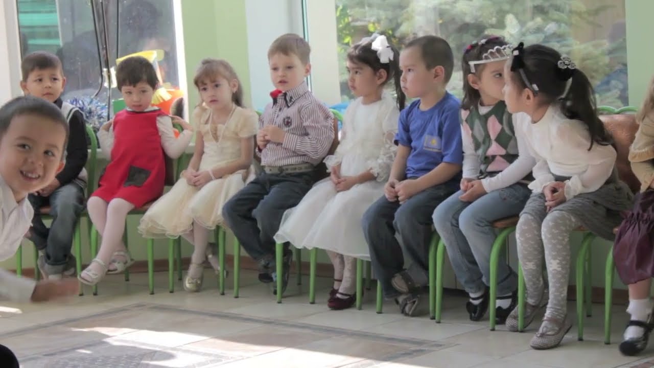 Празднование осенего бала  2011 год,  садик Анель