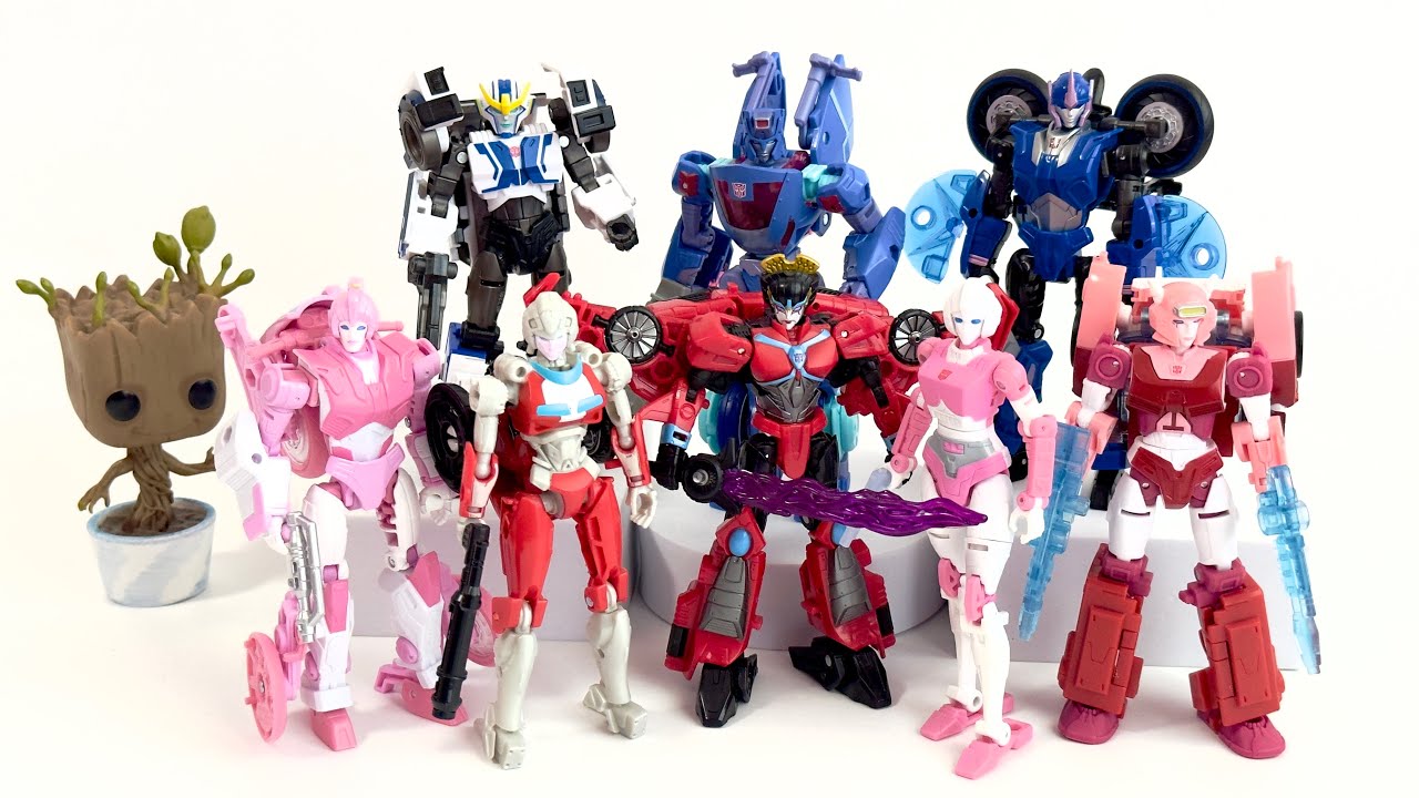 Comparisons: Transformers Legacy United: Cyberverse Universe - CHROMIA