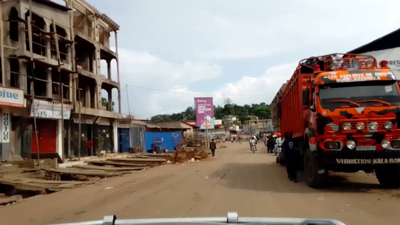Un tour à Kikwit 06 - Avenue du Port Ville Basse