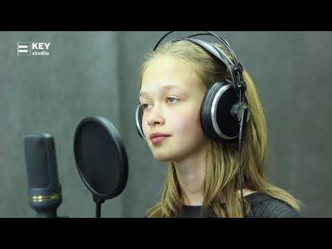 Ксения Летучая  - Звуки Пианино (МОТ Cover)